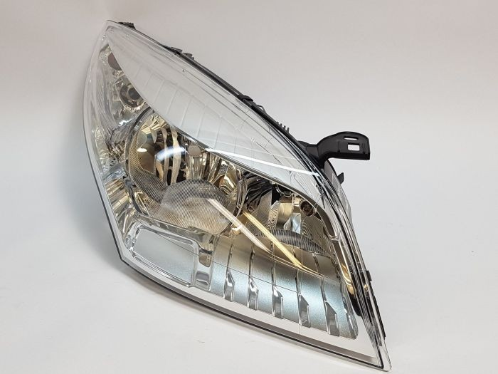 Megane 3 Sağ Far Lambası Krom 2008 2012 260108719R Renault Mais