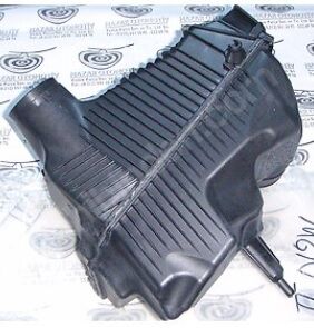 Megane 2 Hava Filtre Kazanı Kutusu 8200401500 Renault Mais