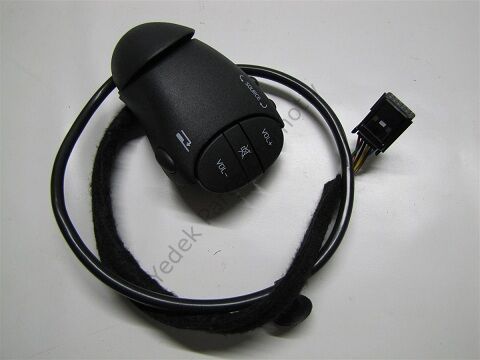 DİREKSİYON RADYO KUMANDASI 8200467786 CLIO-II KANGO MEGANE-I