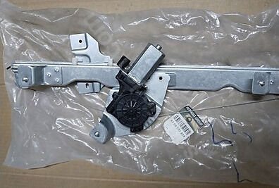 Duster 1 Sandero 1 Sol Ön Cam Krikosu 8200733829 Renault Mais