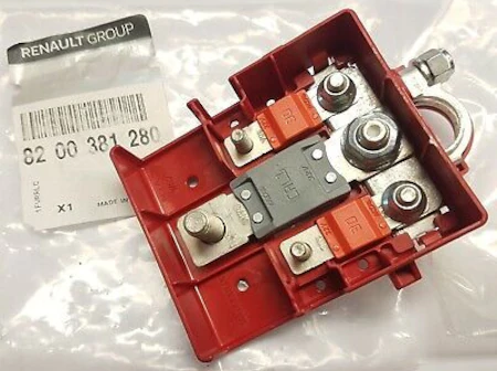 Megane 2 Akü Sigorta Tablası Kutup Başı 2003 2010 8200381280 Renault Mais