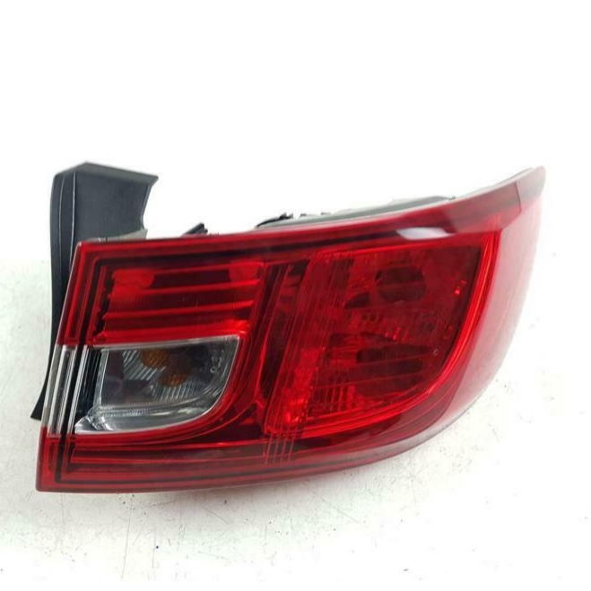 Clio 4 Sağ Stop Lambası Dış 2013 2020 265502631R Renault Mais