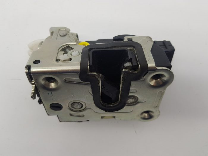 Dokker 1 I Lodgy 1 I Sol Arka Kapı Kilidi 2013 2020 825032860R  Renault Mais