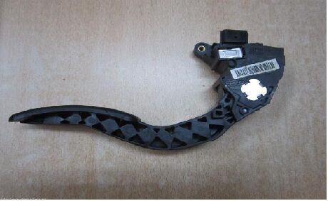 Megane 3 Scenic 3 Gaz Pedalı Kaptörü Sensörü Komple 2008 2016 180020023R Renault Mais