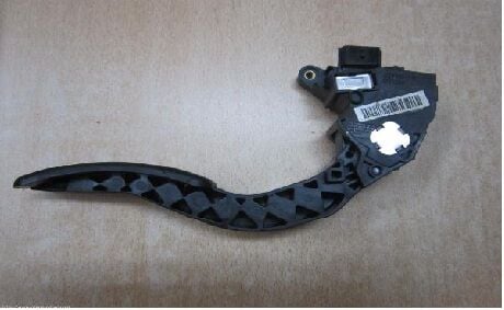Megane 3 Scenic 3 Gaz Pedalı Kaptörü Sensörü Komple 2008 2016 180020023R Renault Mais