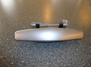 Clio 2 Symbol Duster 1 Sandero 1 Sol Dış Kapı Açma Kolu 806079755R Merco