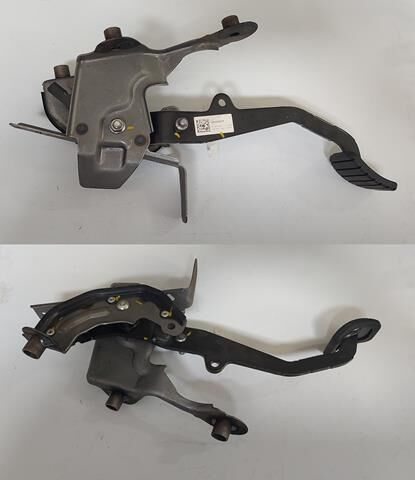 Clio 4 Debriyaj Pedalı Komple 465033381R Renault Orijinal