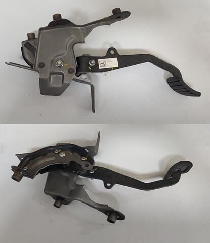 Clio 4 Debriyaj Pedalı Komple 465033381R Renault Orijinal