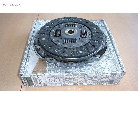 Clio 4 Captur 1 Symbol Debriyaj Seti Baskı + Balata 1.5 Dci K9K 2013 2015 302055016R Renault Mais