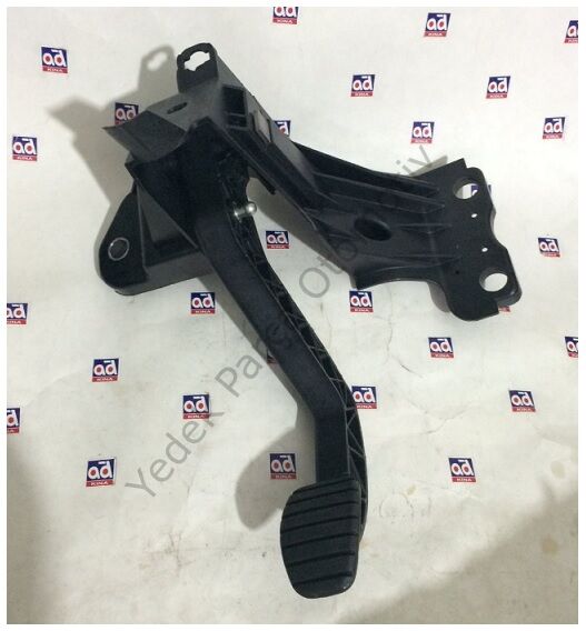 DEBRİYAJ PEDALI KOMPLE 465034965R MASTER-III