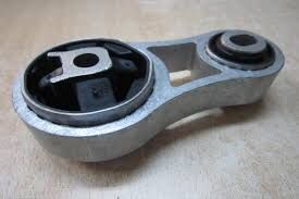 Trafic 2  Sağ Motor Takozu Kulağı Arka Üst 1.9 Dci F9Q 2002 2012 8200003827 Üçel