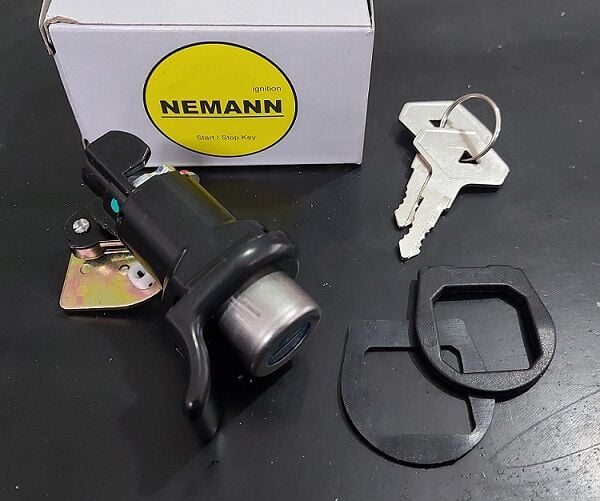 R19 Europa Clio 2 Megane 1 Bagaj Kilidi Üst 7702253719 7700838546 Nemann