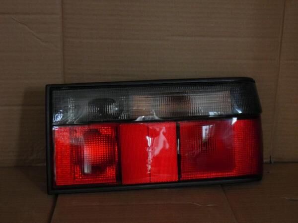 R11 R9 Faırway Sağ Arka Stop Lambası 2809 7700773355 Pleksan